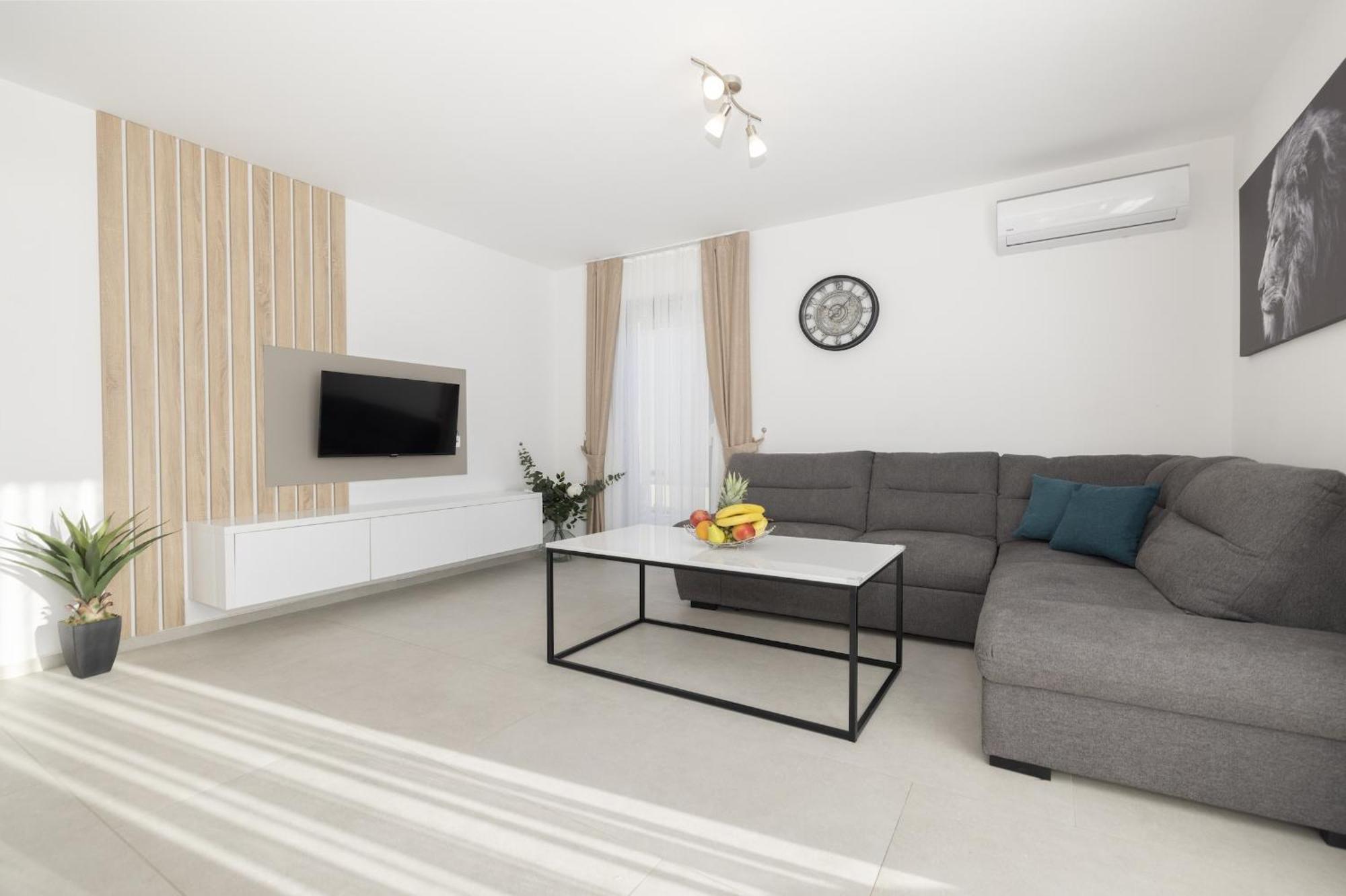Apartment Veranda *