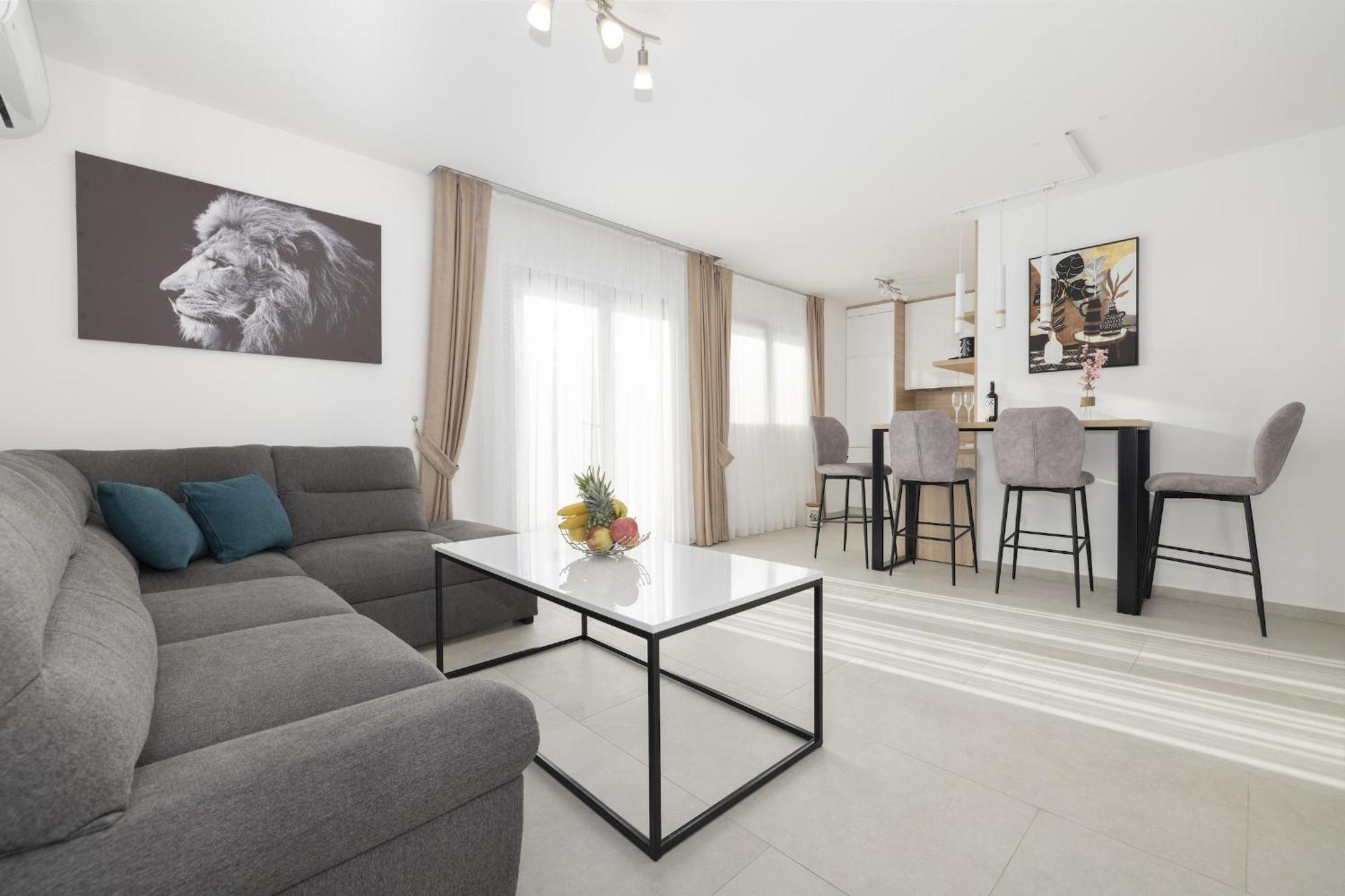 Veranda Makarska